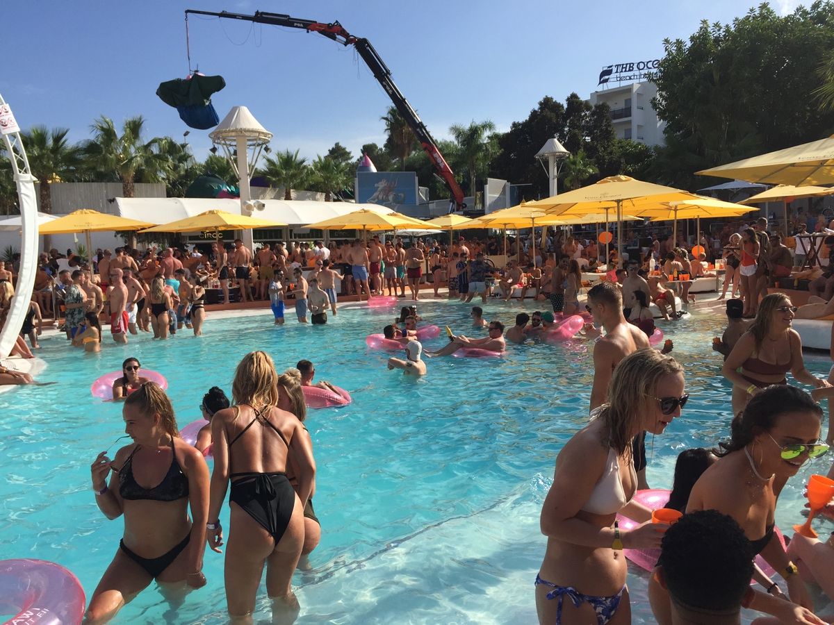 イビザビーチパーティー！
天国