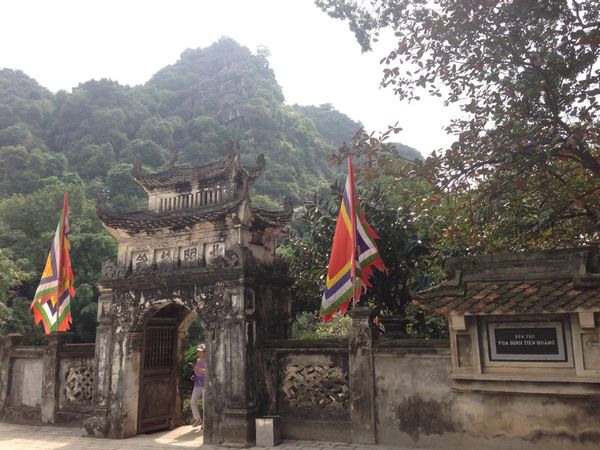 ベトナム・ハノイ「ハノイ」の写真：ホアルー、タムコック