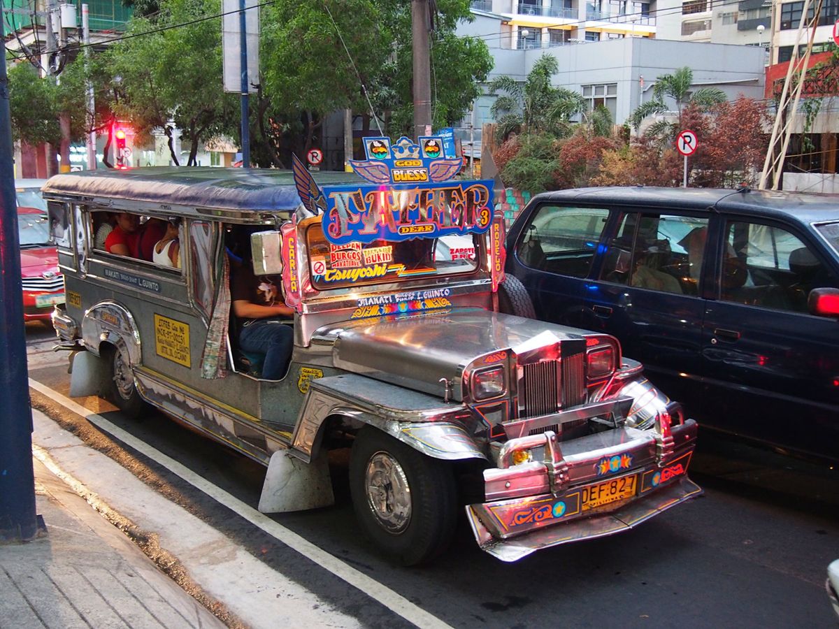 マニラ
スペイン統治時代の景色や建物が、色濃く残る街をぶらぶら