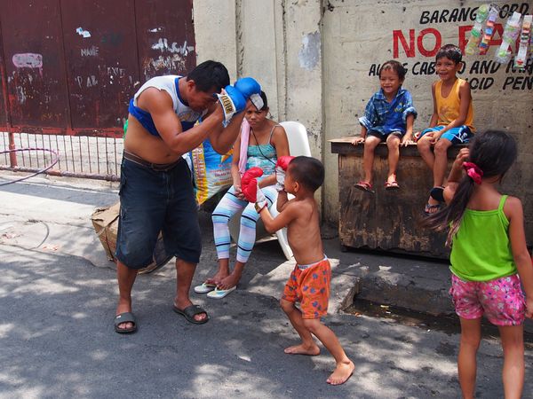 フィリピン・マニラ「フィリピン　自然派リゾートで心身を癒す旅」の写真：マニラ
スペイン統治時代の景色や建物が、...