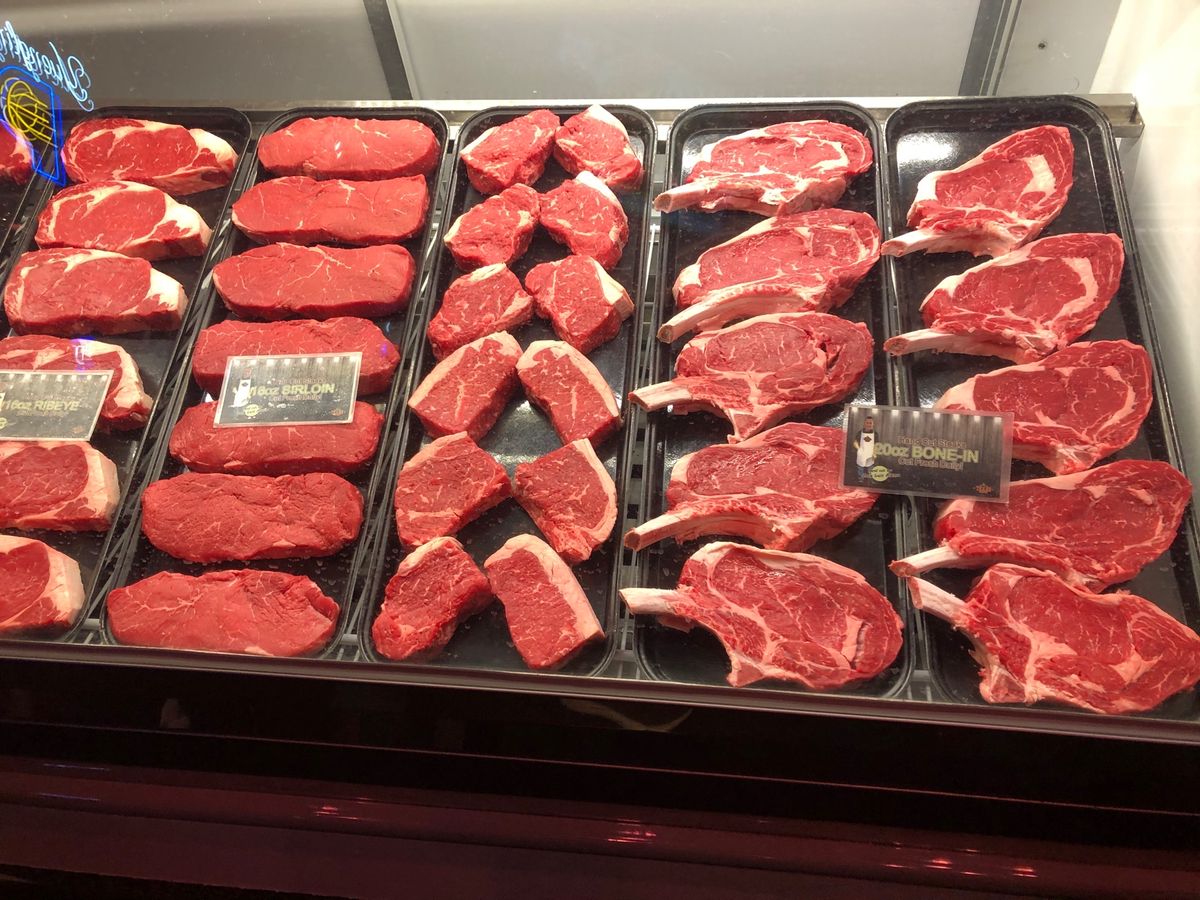 出張でした
合間のお休みにインディ500のオーバルコース見学ツアーに参加