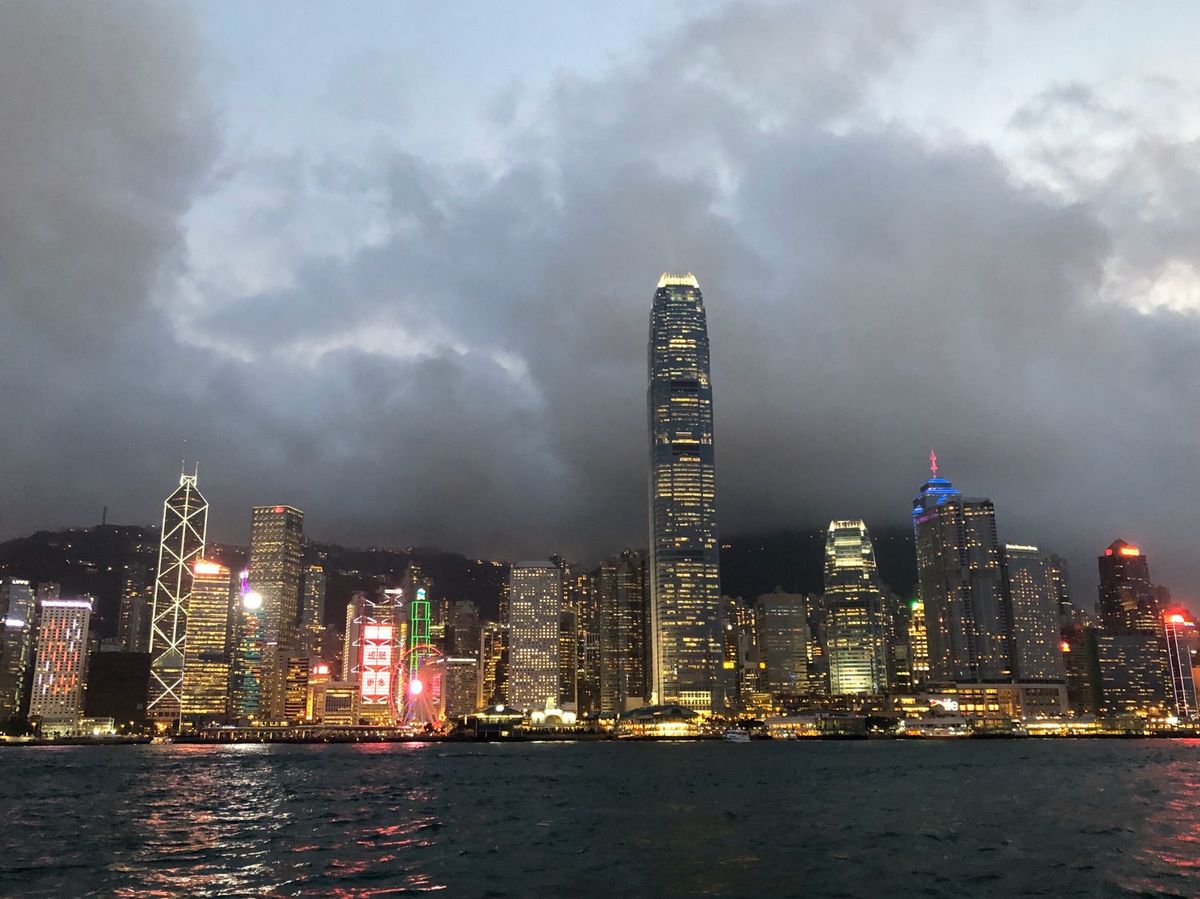 香港天心食べ歩き
香港ってなんか細長いバスもトラムも建物も