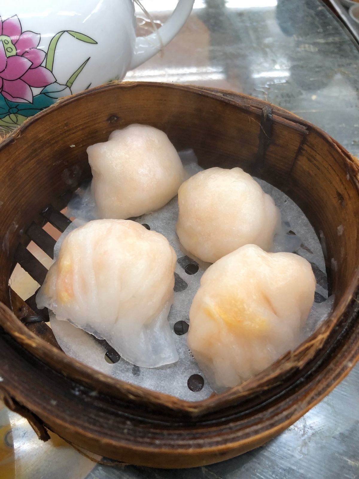 香港天心食べ歩き
香港ってなんか細長いバスもトラムも建物も