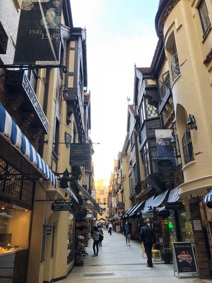 パース なんて、会社の出張でなければなかなか来れないよね
ロンドンコートな...