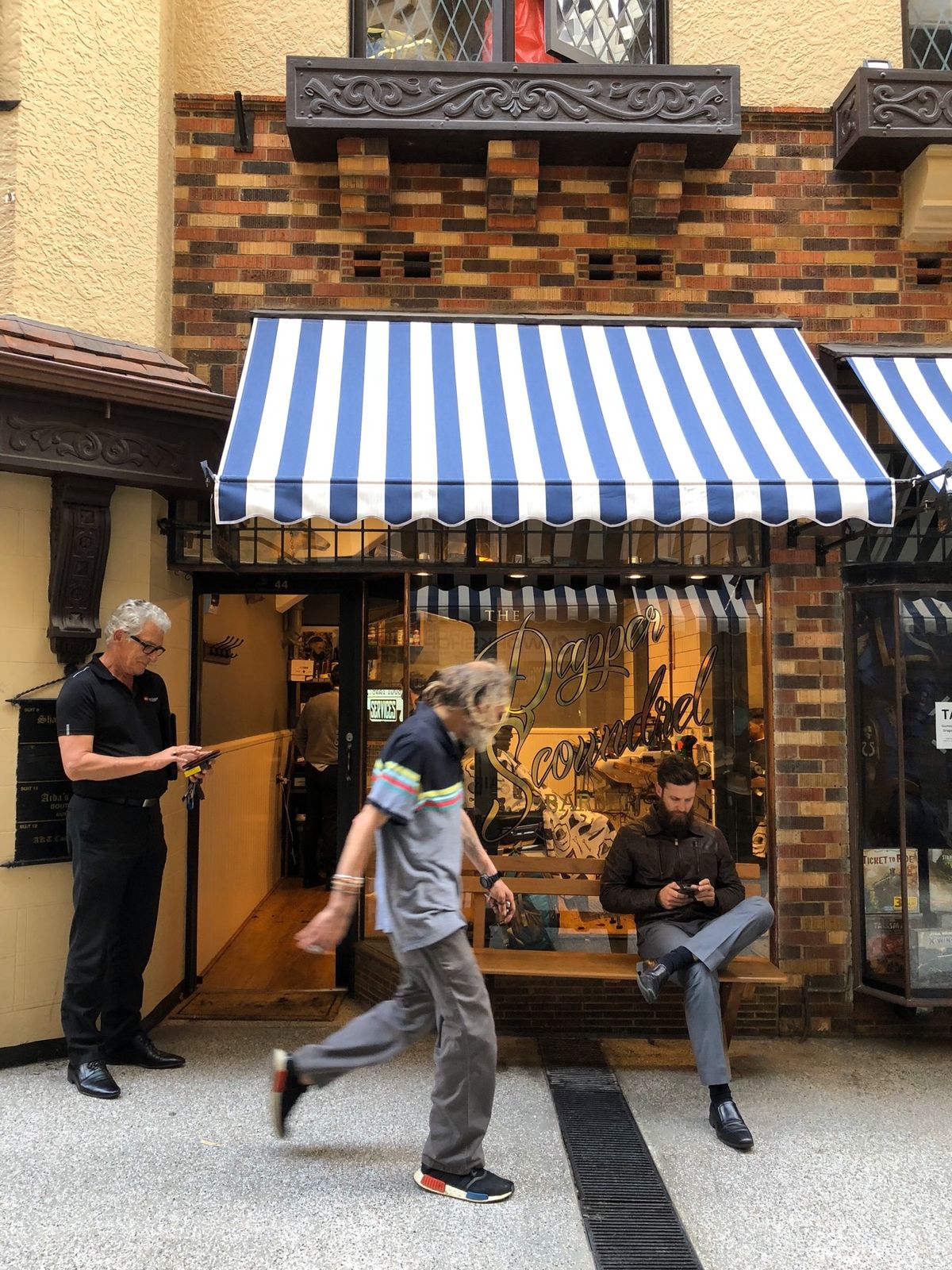 パース なんて、会社の出張でなければなかなか来れないよね
ロンドンコートな...