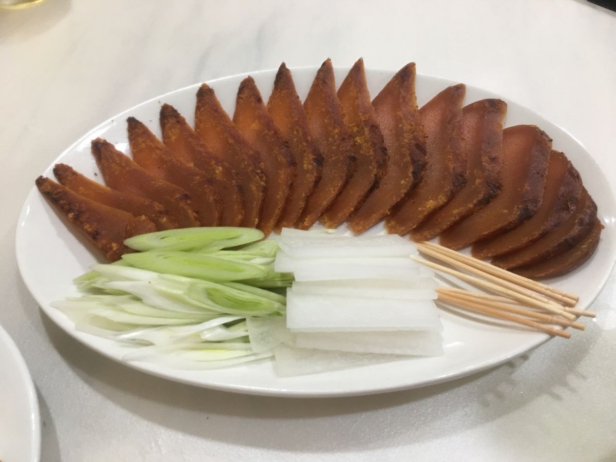 大好きなガチョウ肉の店と台湾ビールとからすみ