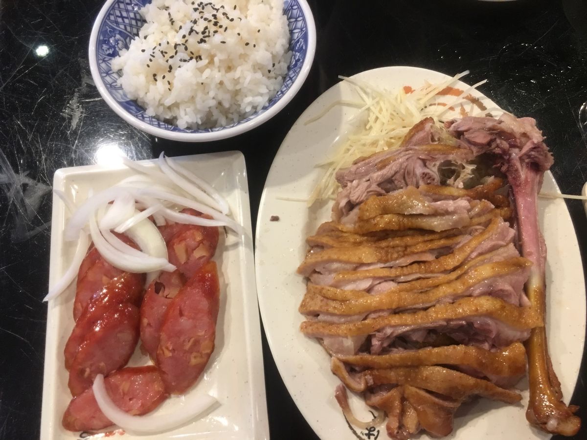 大好きなガチョウ肉の店と台湾ビールとからすみ