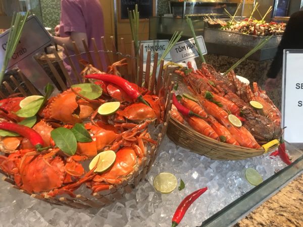 ベトナム・ダナン「ベトナム３都市旅行」の写真：インターコンチのサンデーブランチ