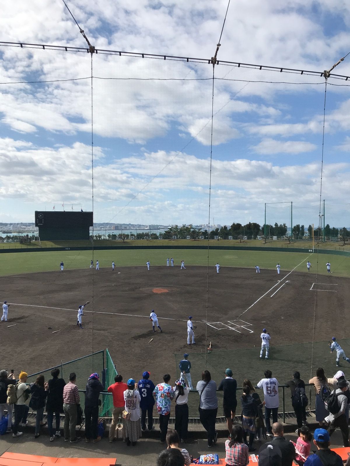 中日キャンプ、きしもと食堂、ヒカル