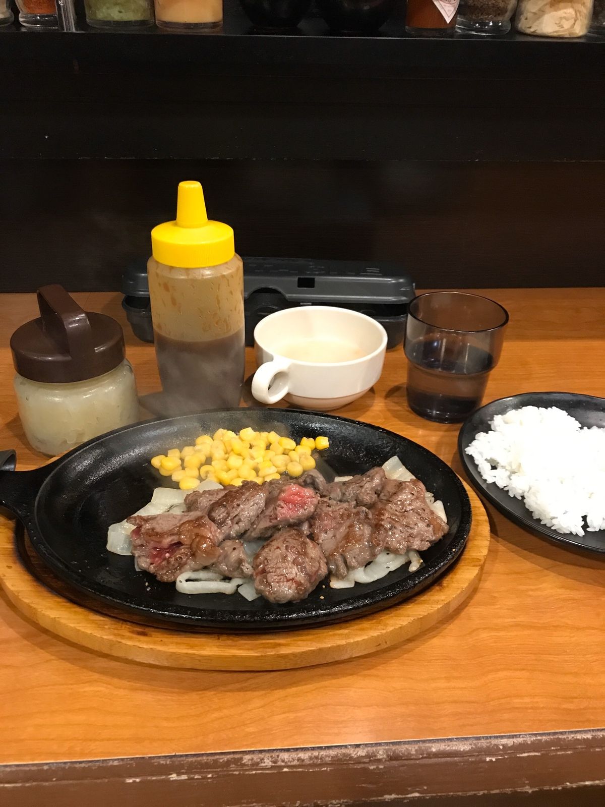 中日キャンプ、きしもと食堂、ヒカル