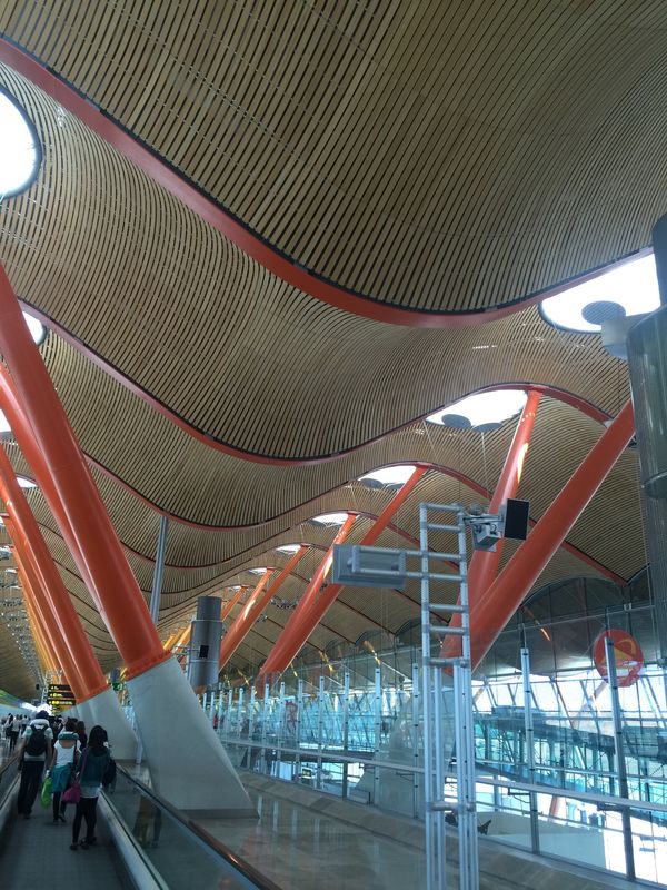 スペイン・スペインバルセロナ「スペイン旅行」の写真：マドリード！
晴天すぎた😅