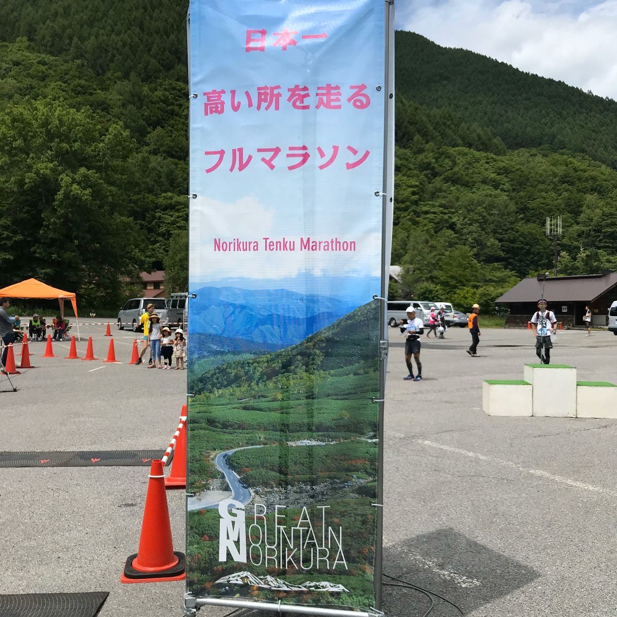 コースの中で雪の壁を走る🏃‍♂️