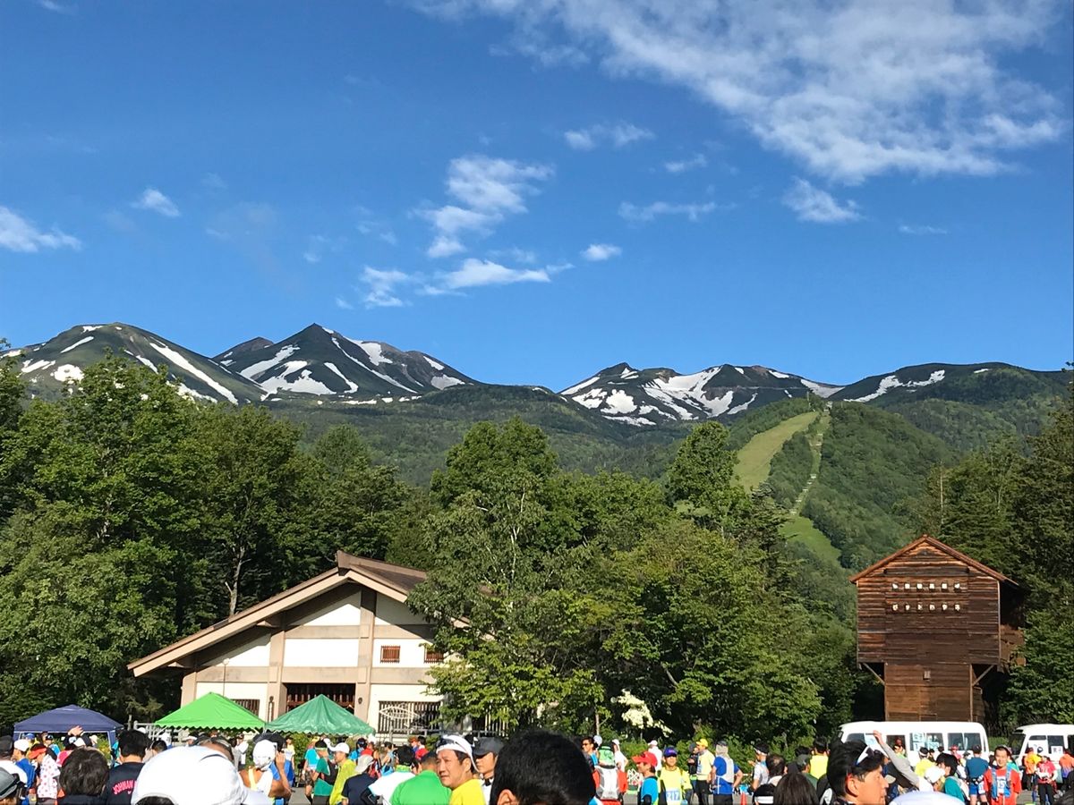 確か標高差1,200メートルのフルマラソン。