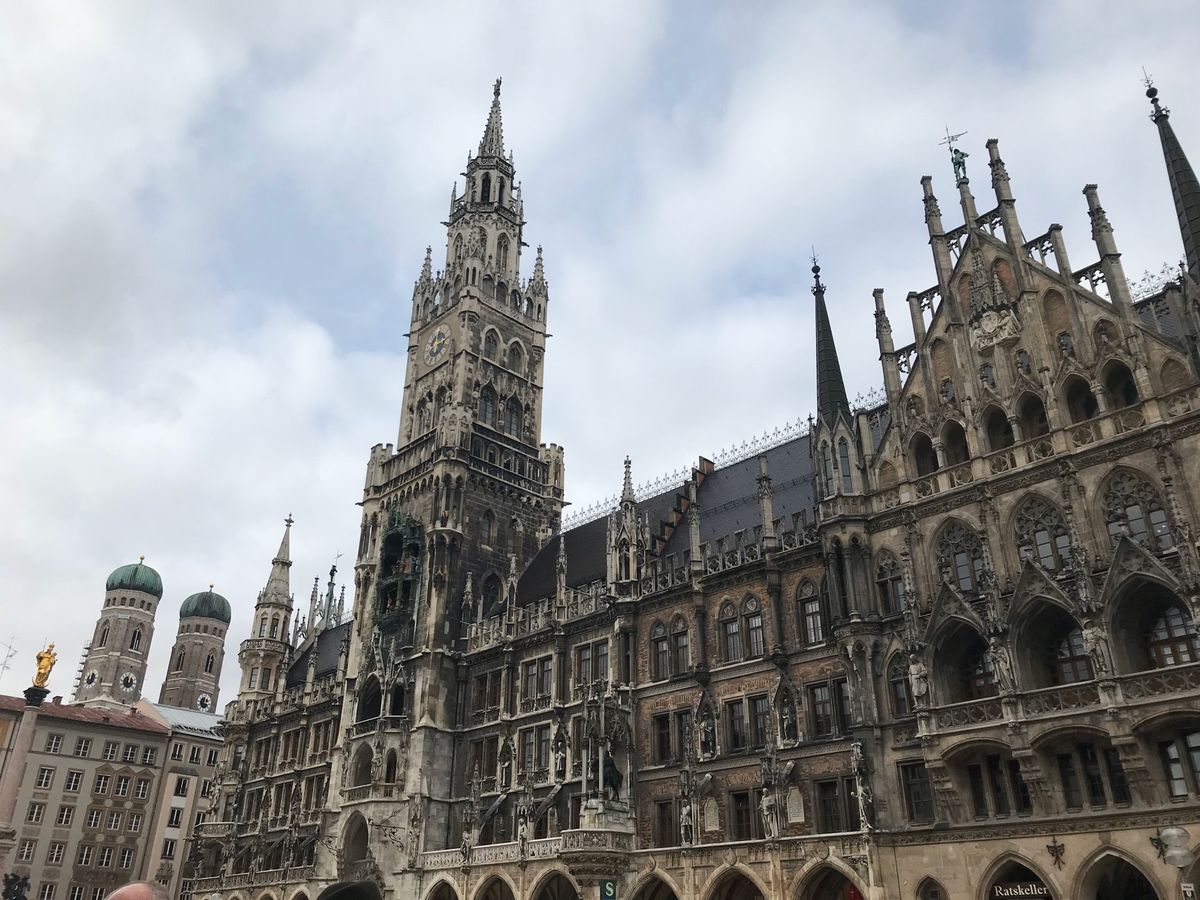 憧れの国ドイツへ娘と2人旅。
美女と野獣やオーロラ姫の物語の舞台…
街並み...