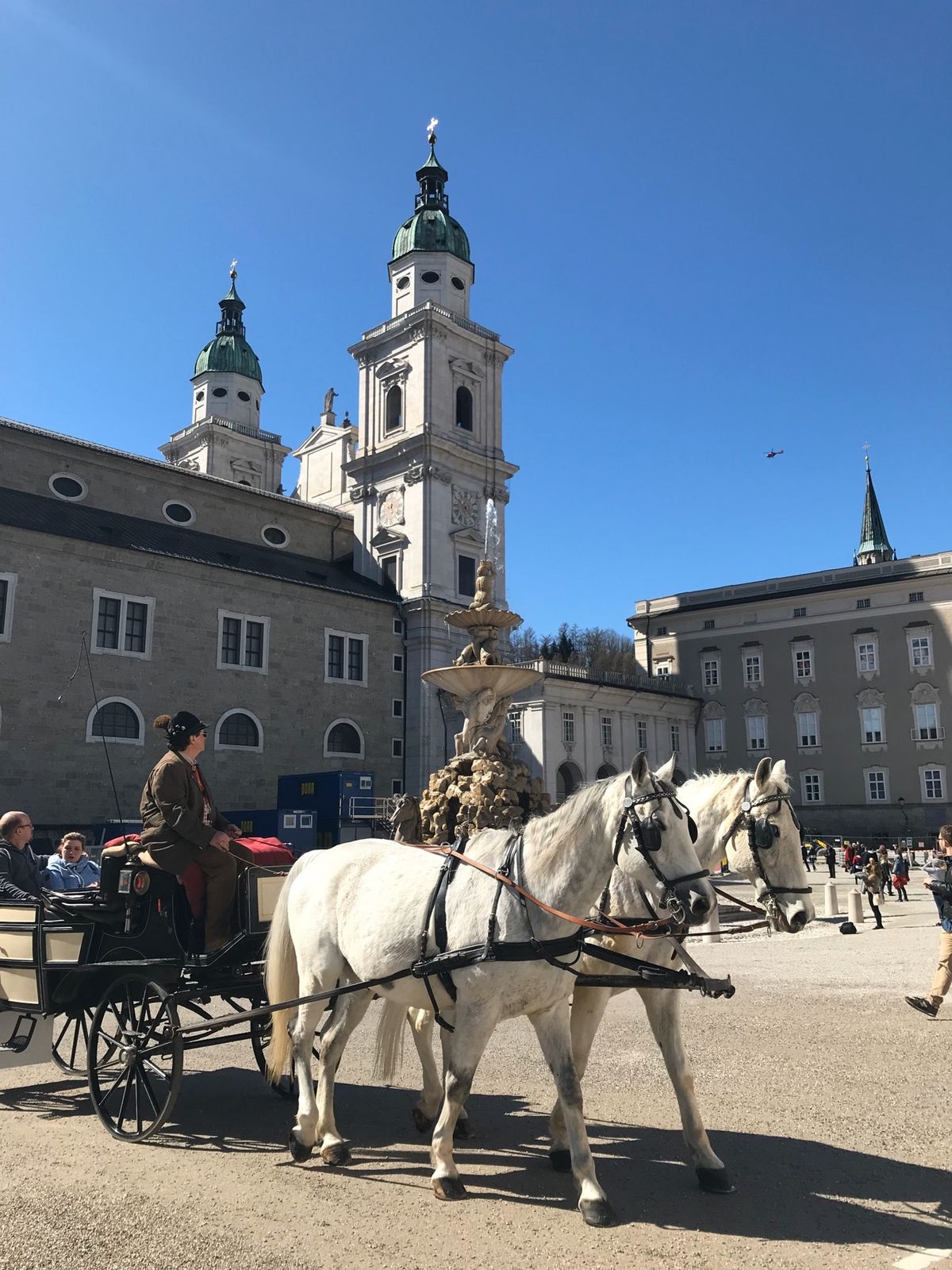 憧れの国ドイツへ娘と2人旅。
美女と野獣やオーロラ姫の物語の舞台…
街並み...