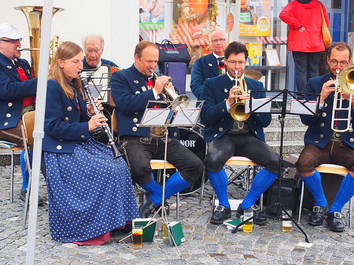 ハルインチロル
小さな街のなかに音楽が響き渡り、優しくて素敵な街でした