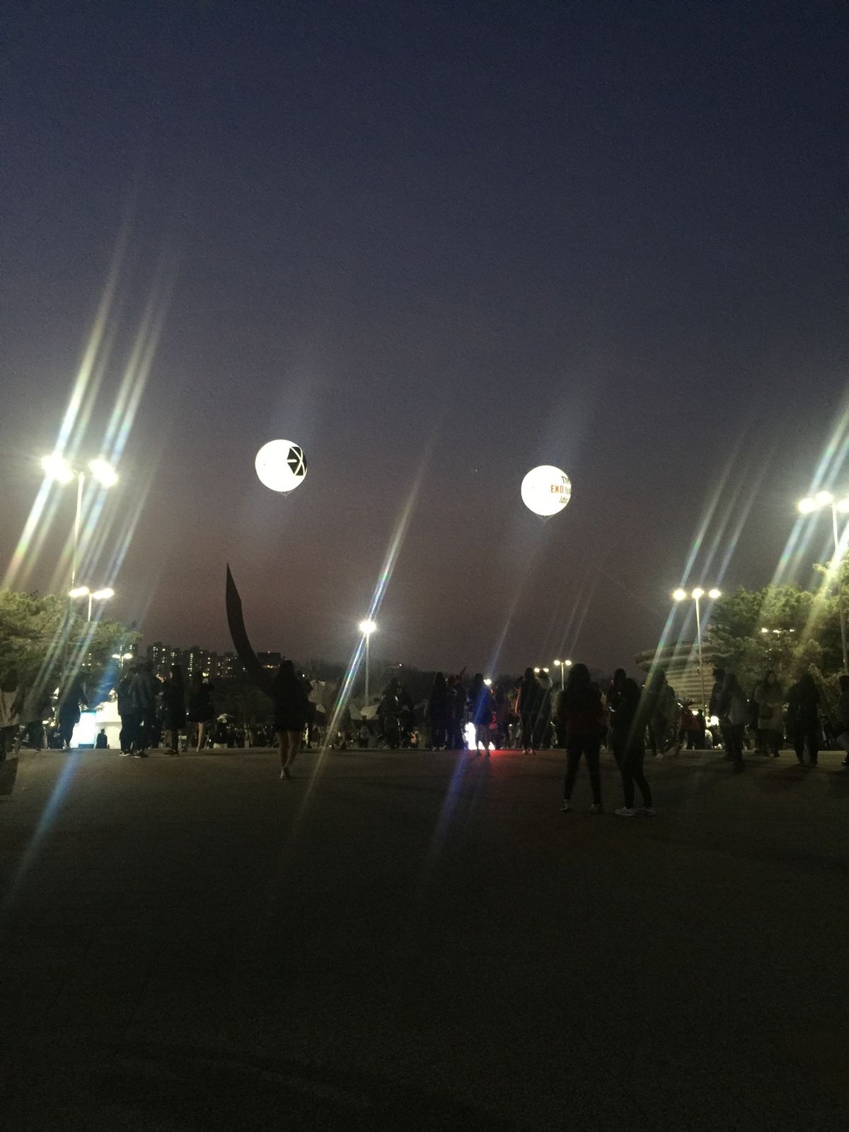 EXOのコンサートのために渡航でした。