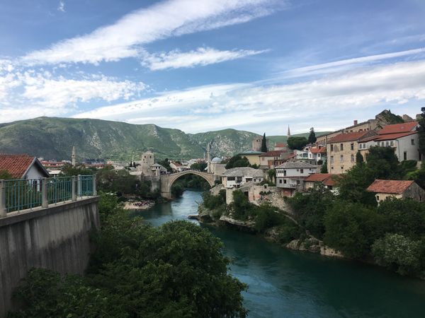 ボスニア・ヘルツェゴビナ・モスタール「新婚旅行」の写真
