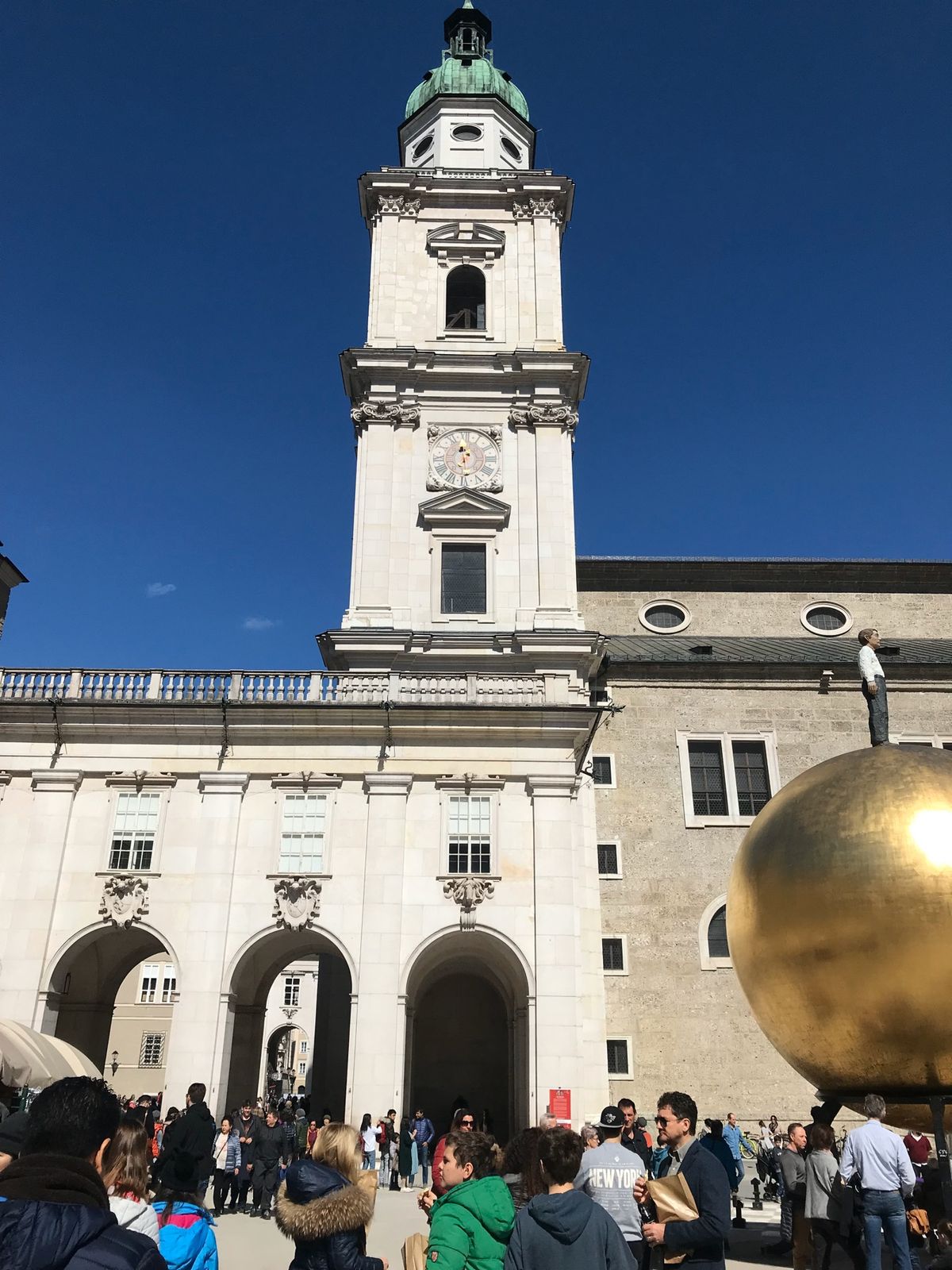 ホーエンザルツブルク城からの景色
ドイツアルプスも素敵✨