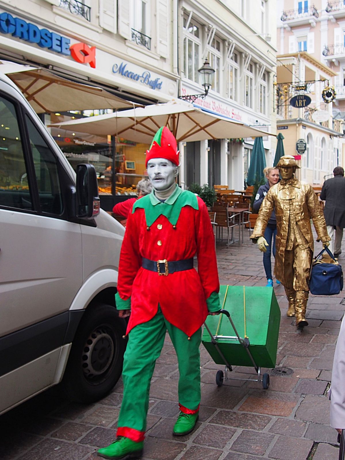 バーデンバーデン
ローマ帝国の時代から温泉地として栄えた由緒正しい温泉地で...