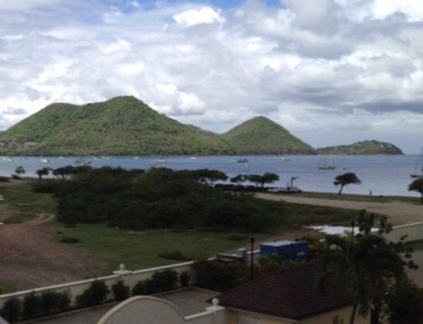 セントルシア・カストリーズ「カストリーズ」の写真