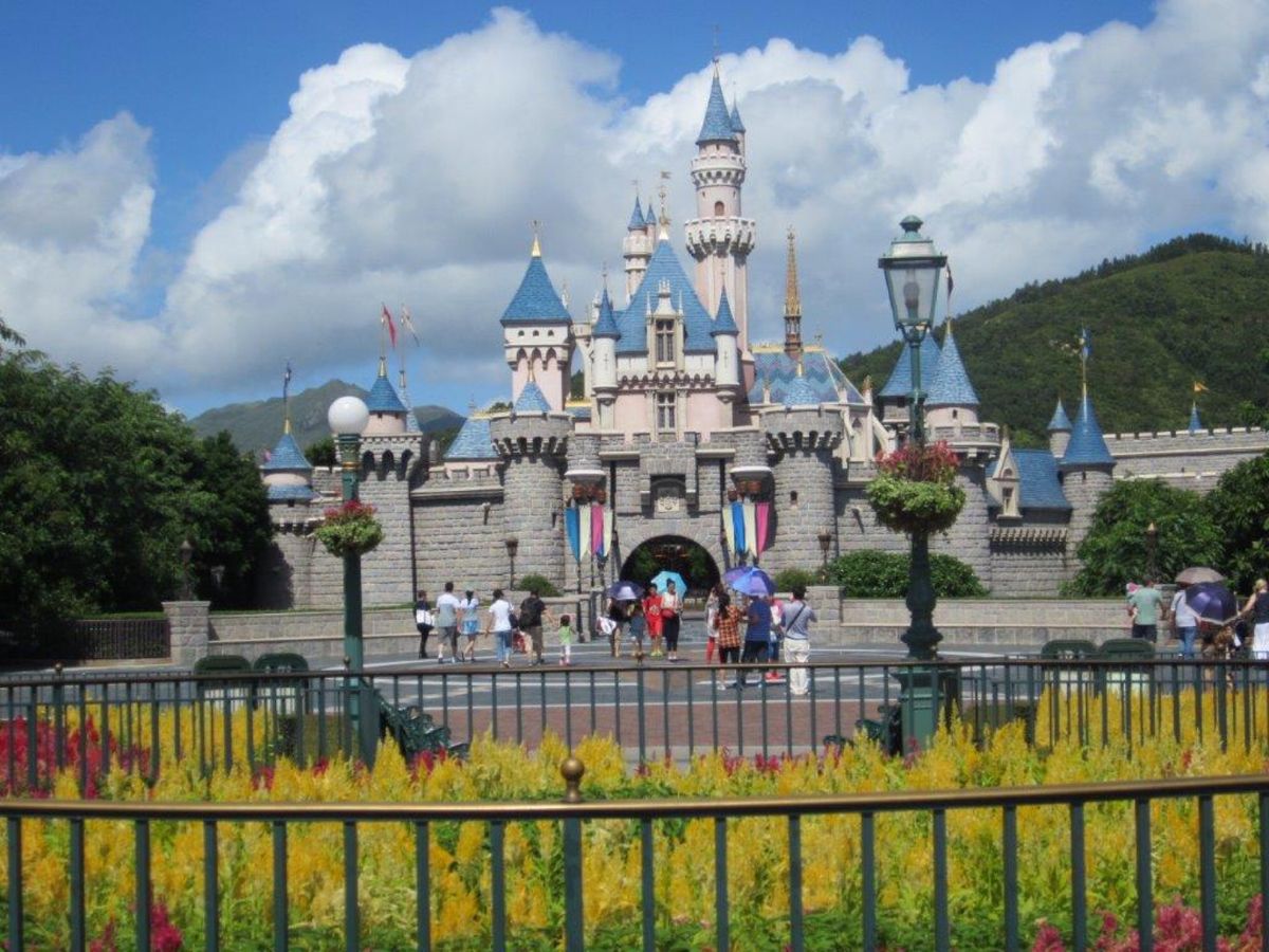 香港はディズニーとオープントップバス
シンガポールは、マリーナベイサンスに...