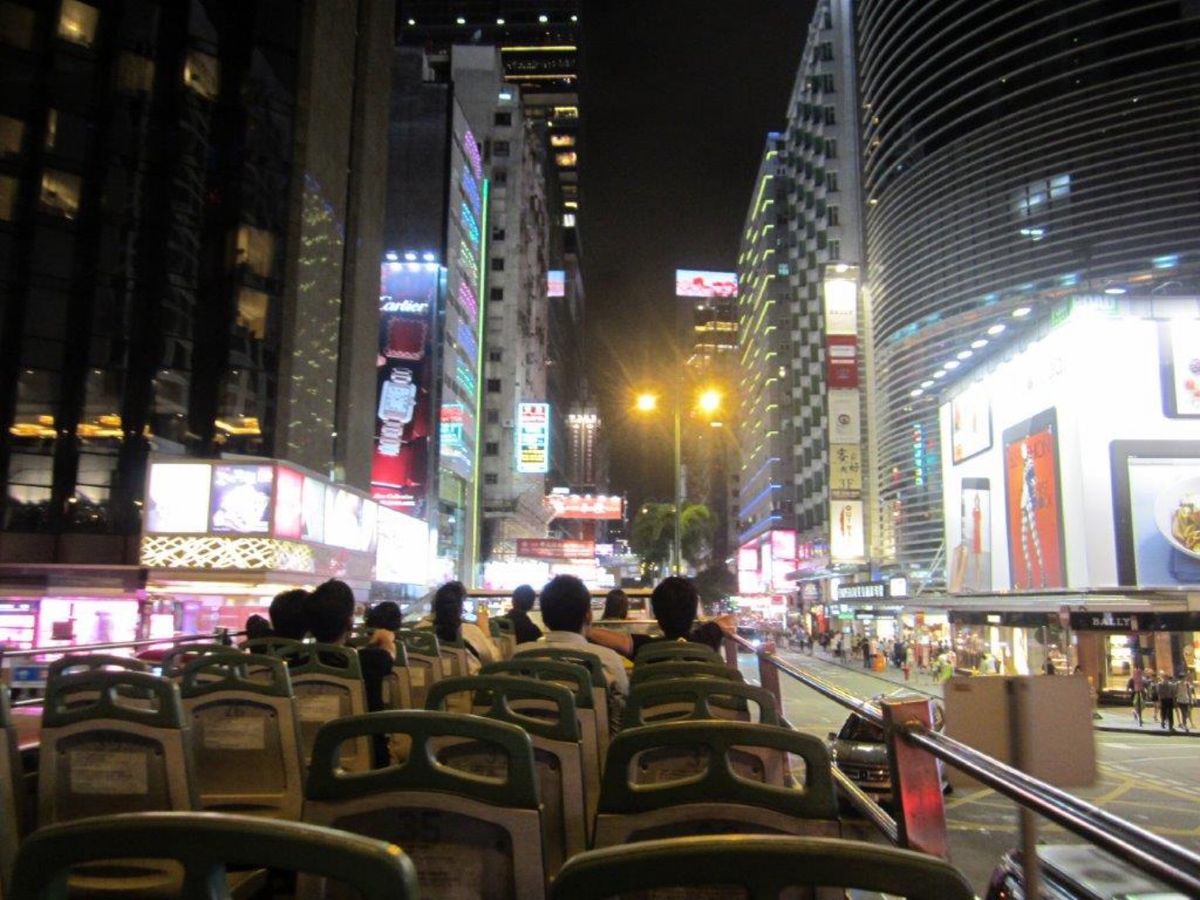 香港はディズニーとオープントップバス
シンガポールは、マリーナベイサンスに...