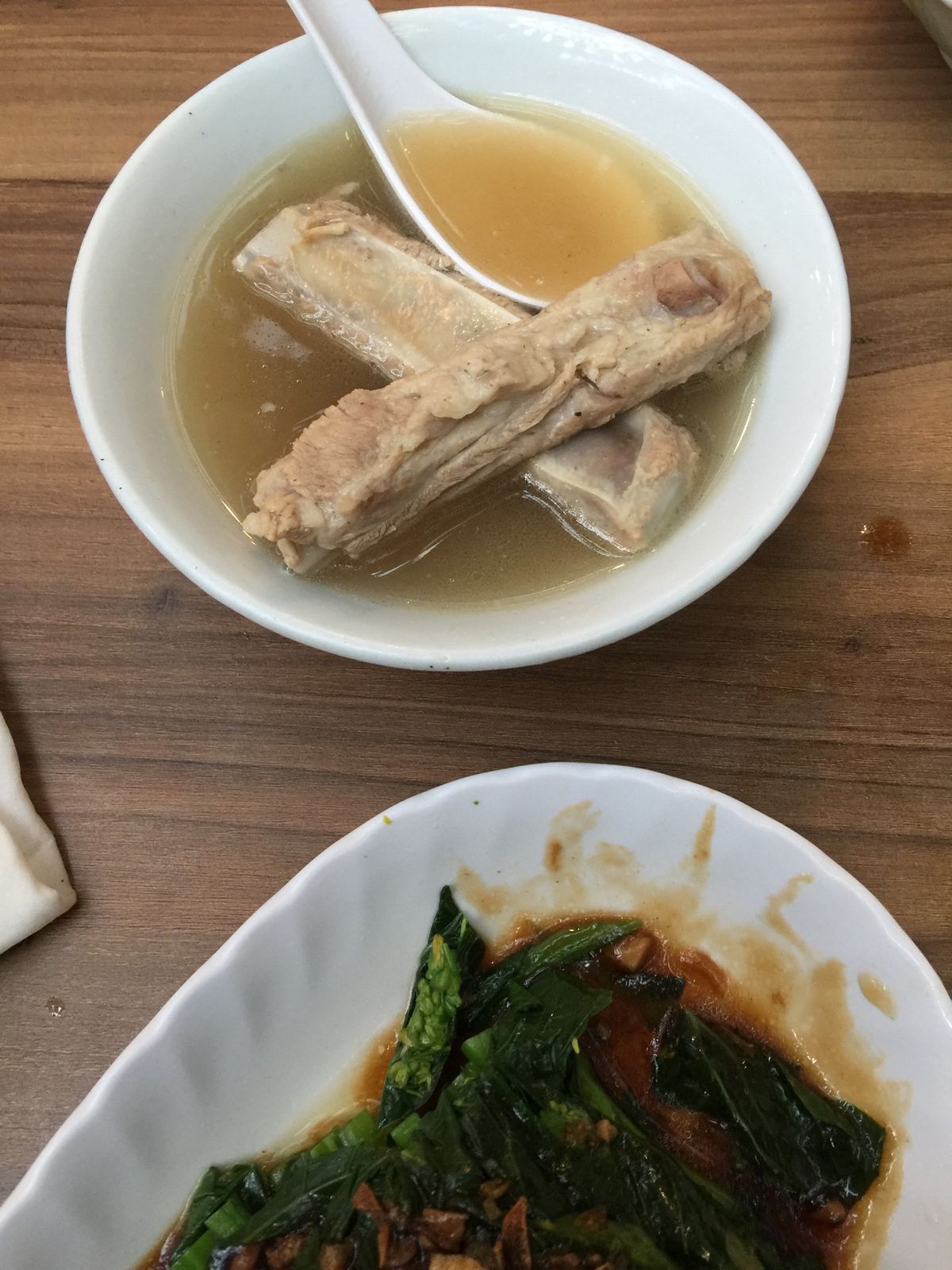 初めて見たマリーナベイサンズに圧倒される。
宿はフラトンホテル🏨