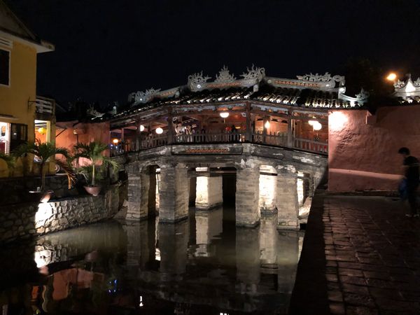 ベトナム・ハノイ　「ベトナム中部〜北部の旅」の写真：ホイアンの日本橋とホイアン郊外にあるミー...