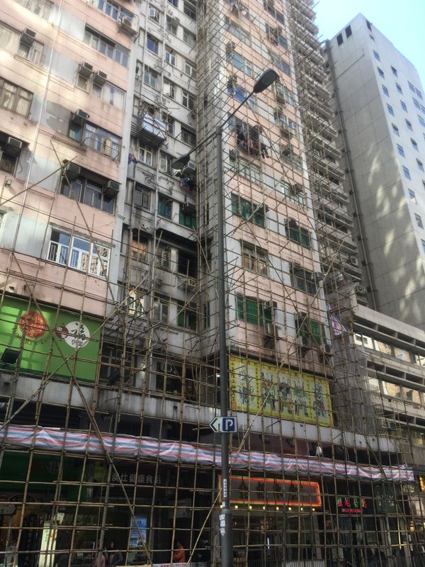 香港・香港「15年ぶりの香港」の写真：竹の足場は相変わらず
重慶飯店が綺麗にな...