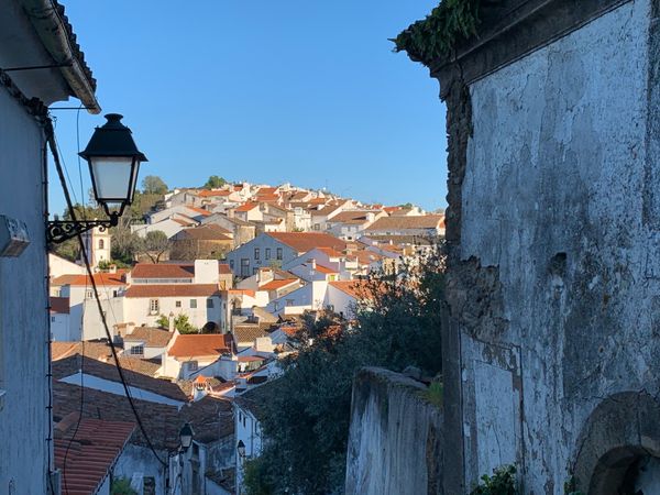 ポルトガル・リスボン「ポルトガル出張✈︎ FAM TRIP編」の写真：✴︎絵葉書のようなカステロデヴィデの街並...