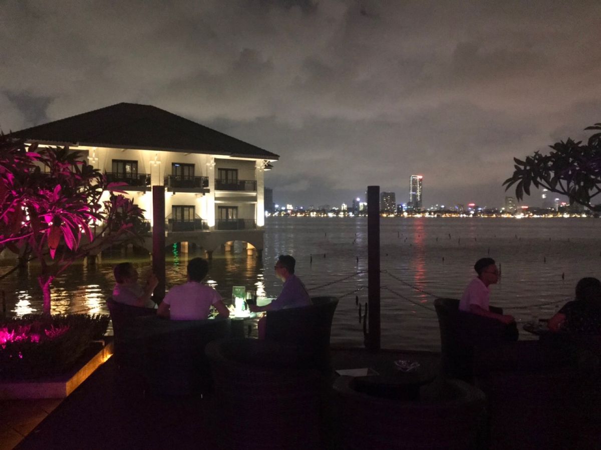 ✴︎まずはハノイビアーで乾杯！
✴︎人生イチ美味しいPHO THINのフォ...