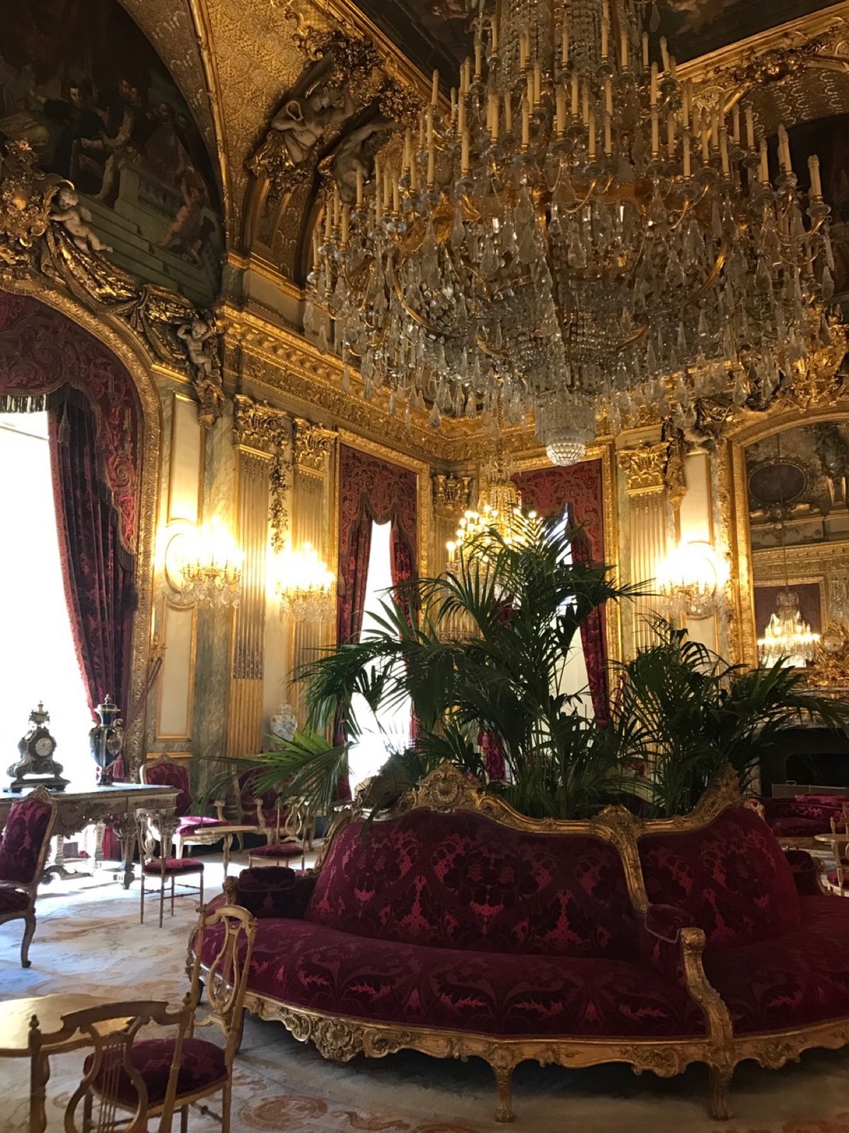 ✴︎ロンドンでは話題のスケッチでアフタヌーンティー
✴︎ベルサイユ宮殿より...