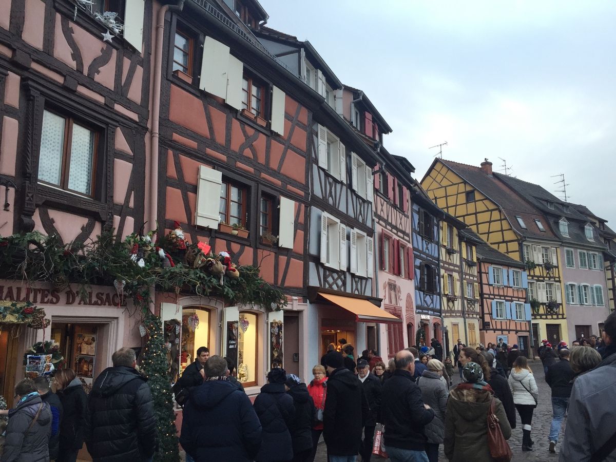 ✴︎カルカッソンヌのクリスマスマーケットはクラブの様
✴︎ゴルドのこの風景...