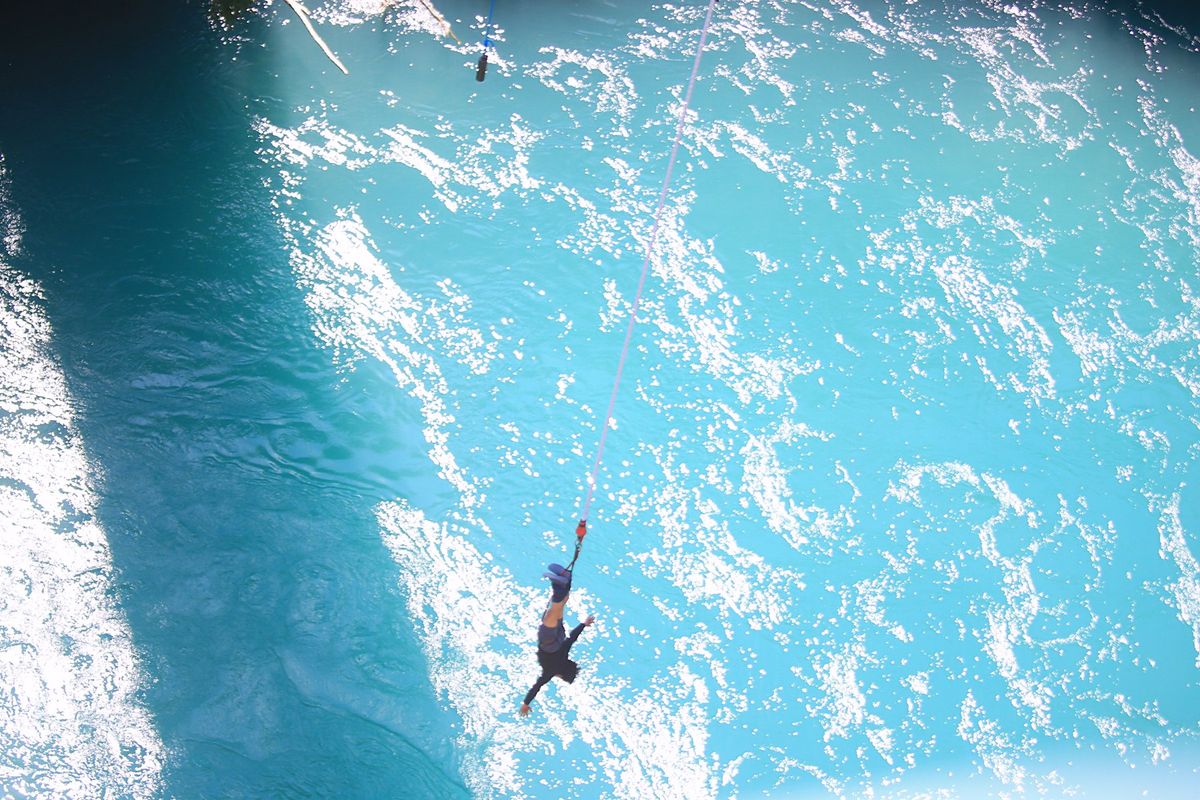 クイーンズタウン バンジージャンプ
カワラウブリッジでの人生初バンジー！
...