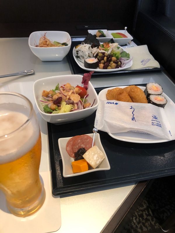 アメリカ(米国)「「アメリカ旅行　息子のところへ①」」の写真：成田→シカゴでトランジット　シカゴピザ🍕