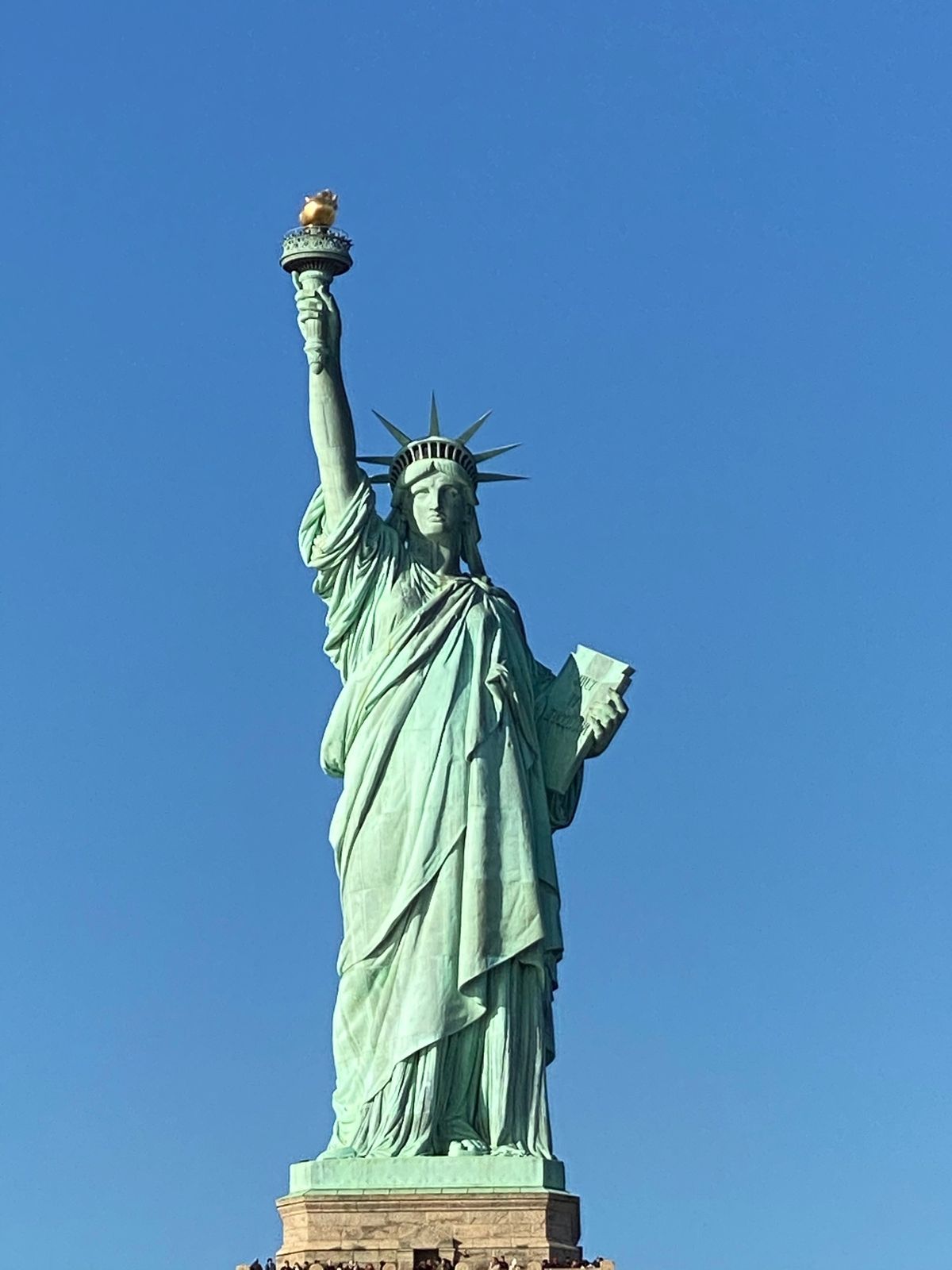 宿泊はザ・スタンダード　ニューヨーク、ミュージカルはChicago、市内観...