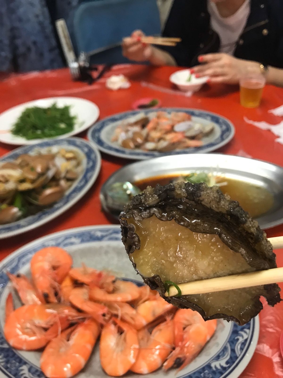 女3人で台北ステイ。
2日目に鶯歌に器を探しに。可愛いのたくさんゲット。
...