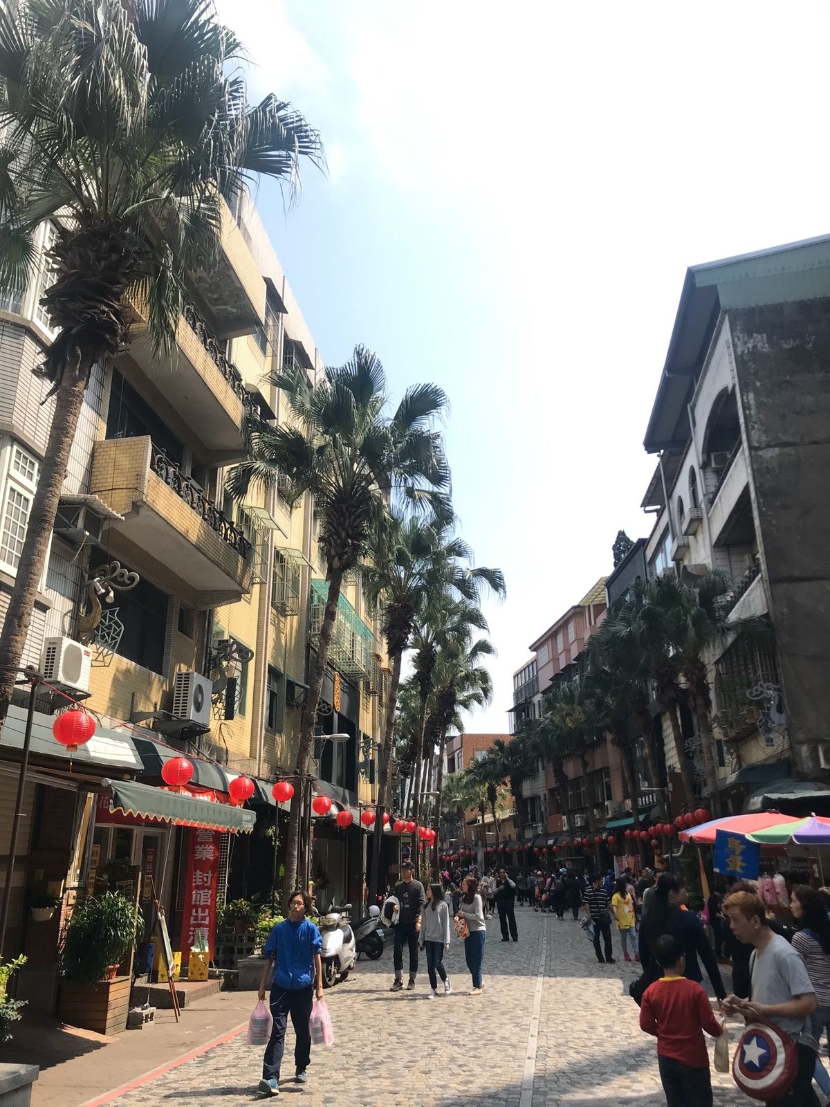 女3人で台北ステイ。
2日目に鶯歌に器を探しに。可愛いのたくさんゲット。
...