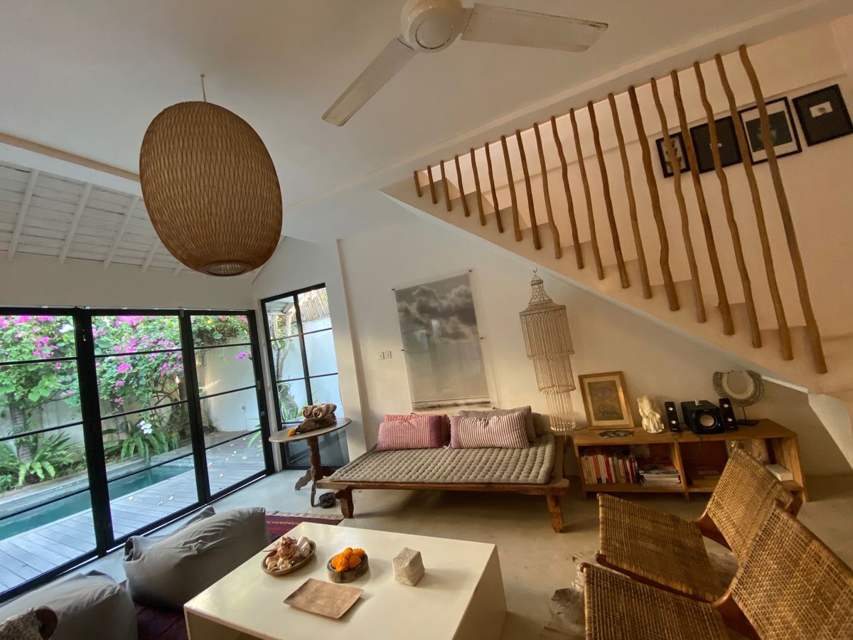 今回泊まったヴィラですスミニャックの中心地です