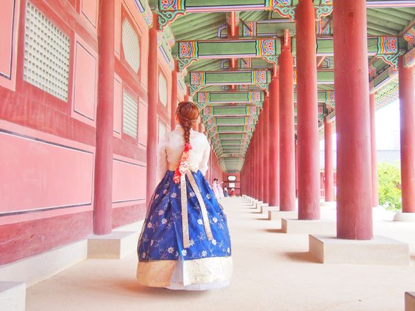 大韓民国 (韓国)・ソウル「韓国旅行」の写真：景福宮にチマチョゴリでいきました。チマチ...