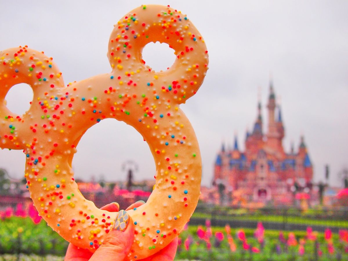 上海ディズニー最高でした。乗り物も最高だしキャラクターには全く並ばず写真と...