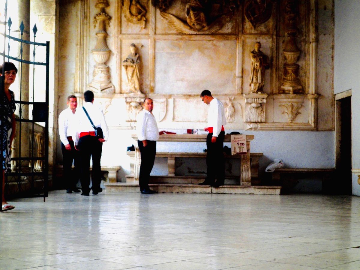 いろんな場所で歌声が響く街でした。何日でも滞在したいくらいお気に入りの街です✨