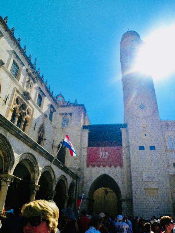 クロアチア「クロアチア（ドブロブニク）」の写真：夕焼けも目に染みる綺麗さでした。世の中が...