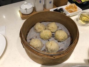 蟹味噌小籠包