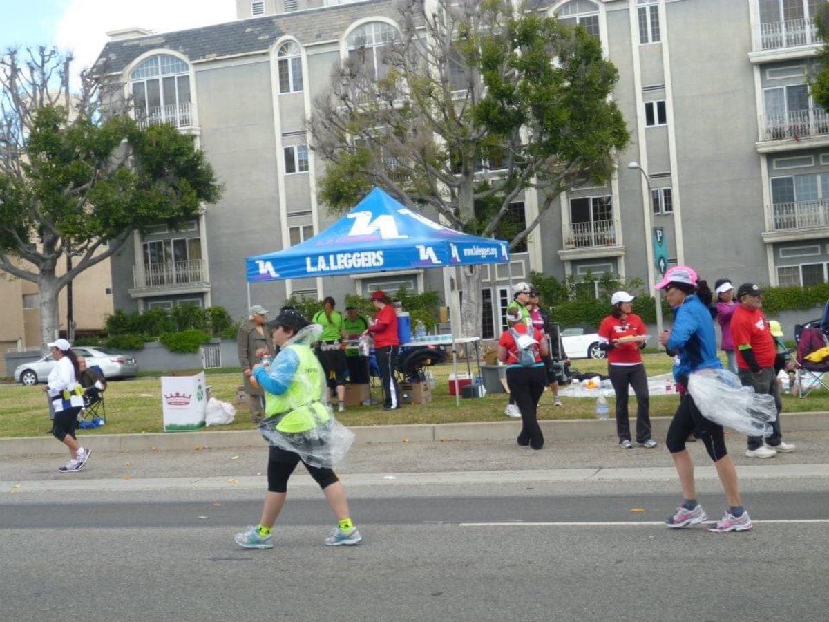 ロデオドライブ。この日はたしかロサンゼルスマラソンがたまたまやってたので車...