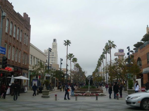 アメリカ(米国)・ロサンゼルス「ロサンゼルス旅行」の写真：サンタモニカでお買い物たのしかった。ただ...