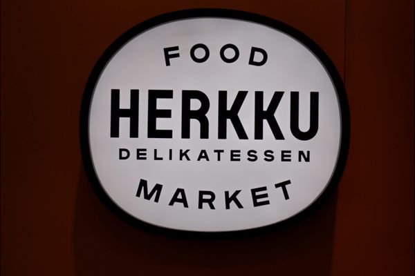 フィンランド「ヘルシンキひとりたび」の写真：デパ地下のスーパーすらデザインが素敵✨