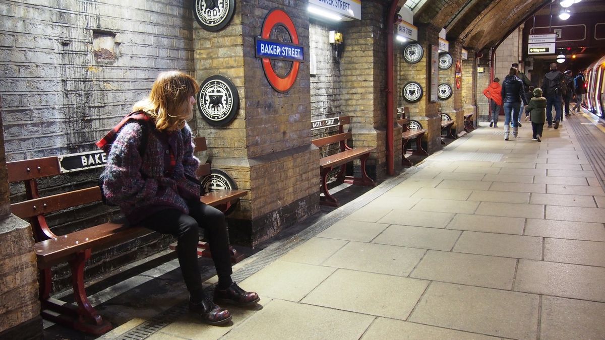 観光地はタワーブリッジ、修復作業中のビッグベン、大英博物館、自然史博物館へ...