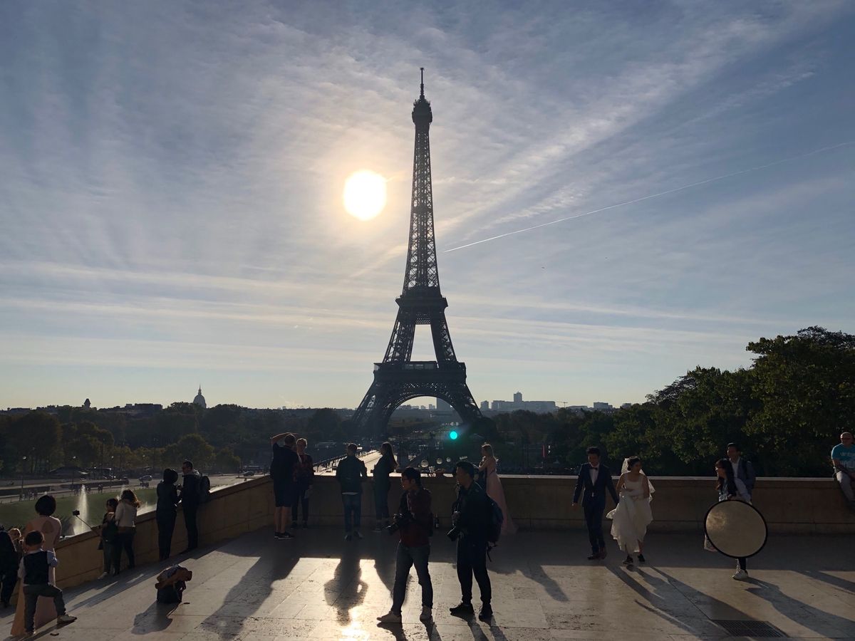 アパルトマンを借りて、1週間マレ地区に滞在。
近くにはスーパー飲食店もパブ...